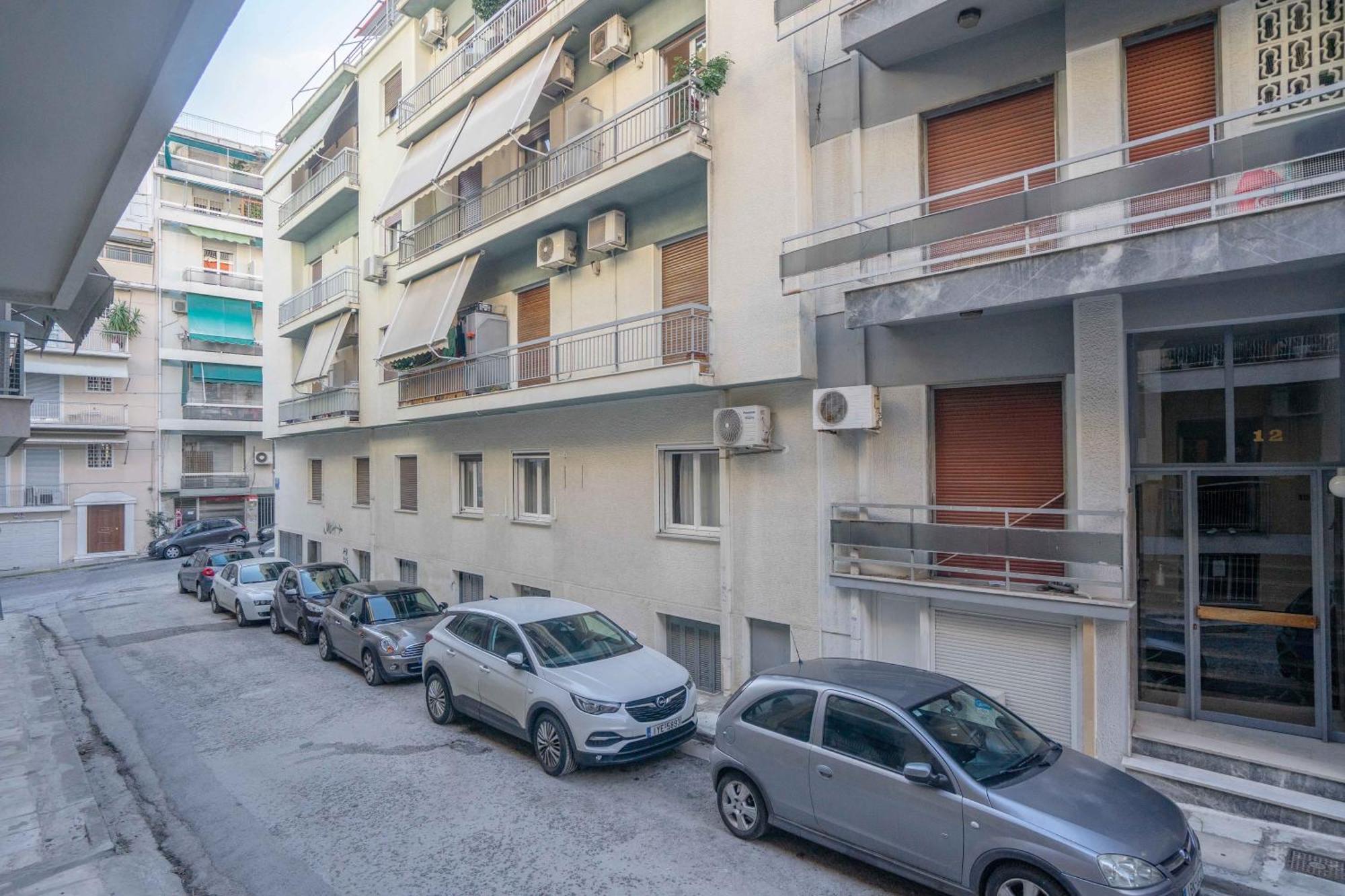 Apartment Modern Pagrati - Greecing